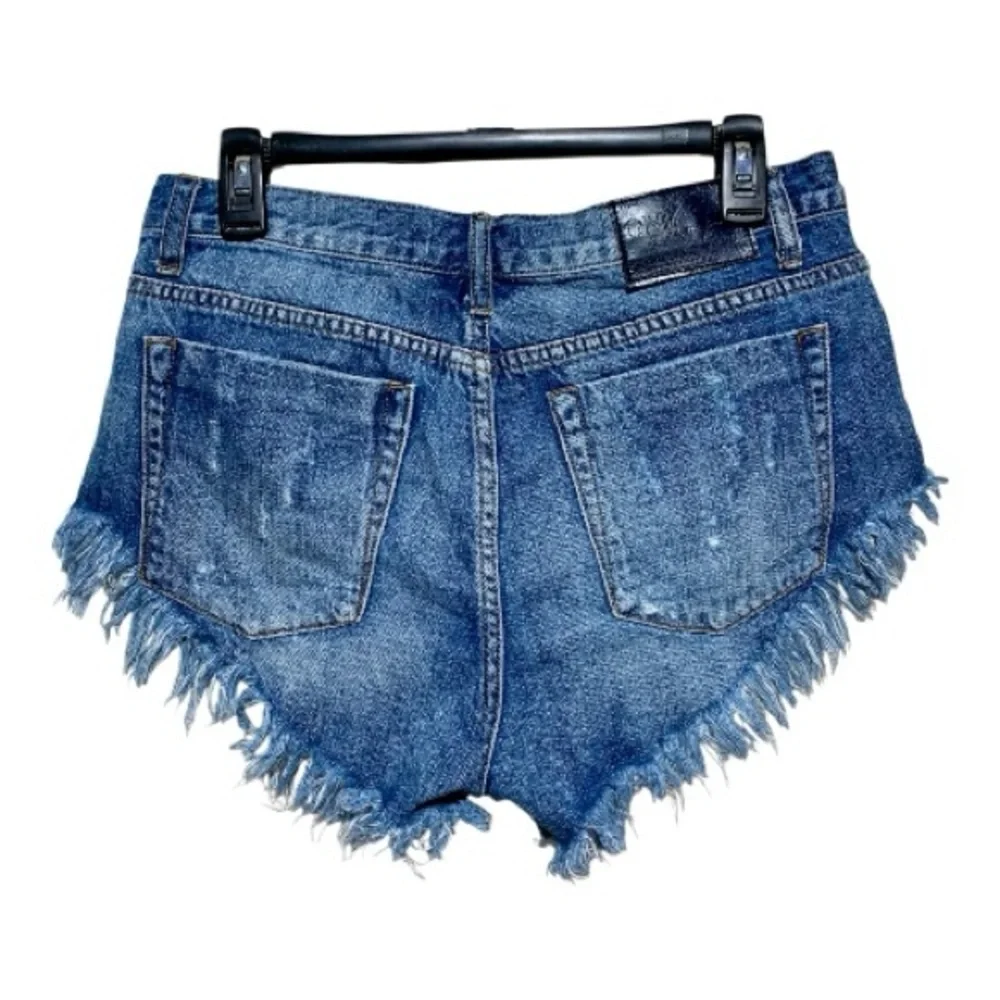 One TeaSpoon Pacific Bandits Distressed Jean Shorts Size 25 - Picture 3 of 5